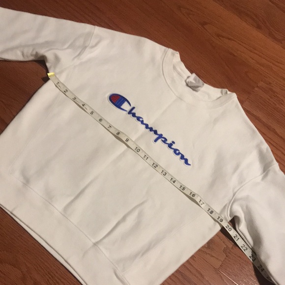 Champion Sweatshirt - Picture 3 of 7